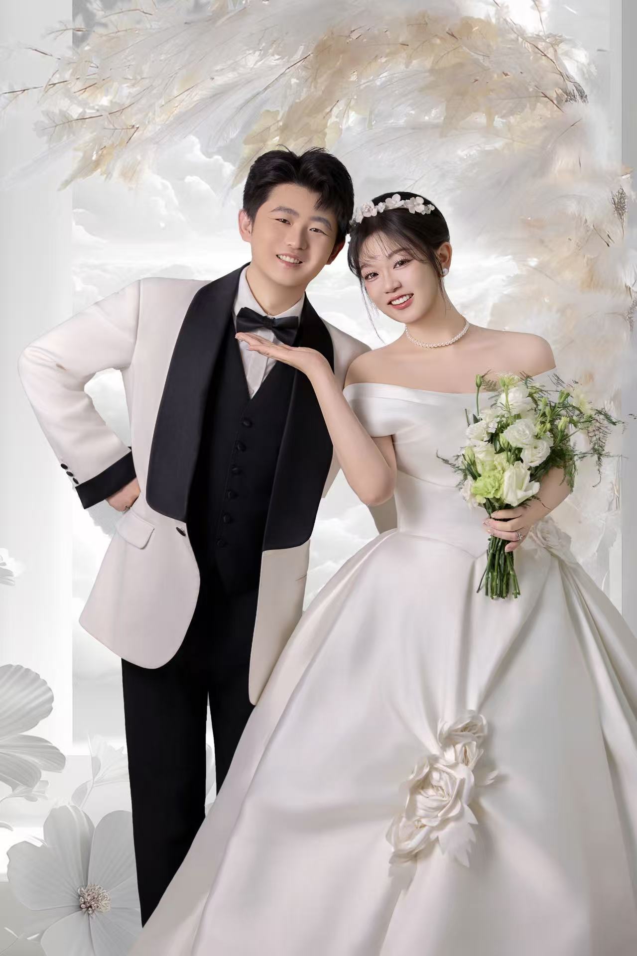 杨杰和陈俊如婚纱照